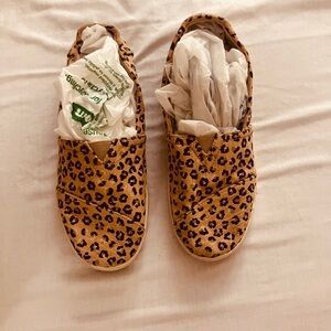 Toms Leopard Print Flats